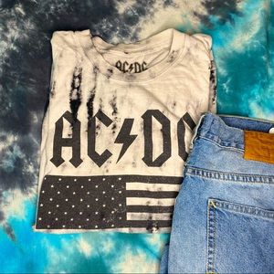 Men’s Largr AC/DC acid wash/tie dye black and white Back in Black tee VGUC